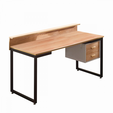 Schreibtisch im Industrial Design