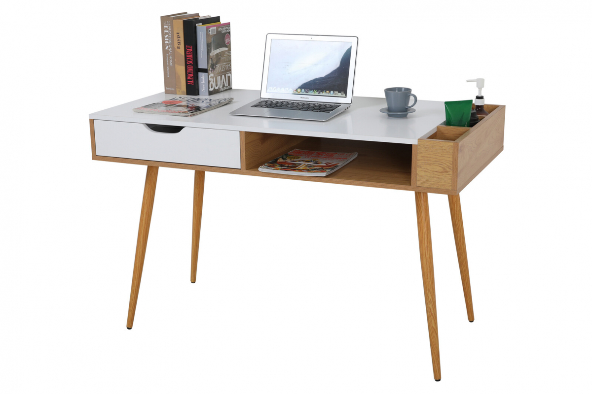 Schreibtisch im skandinavischen Design